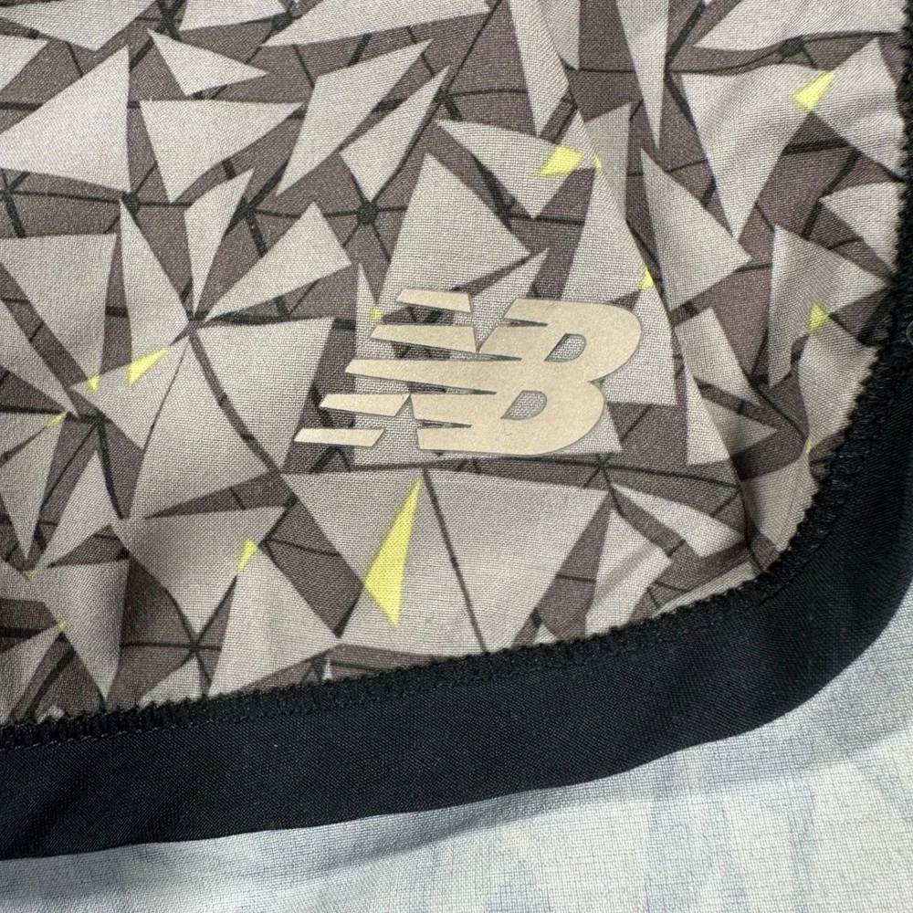 New Balance Chaser Running Shorts 4